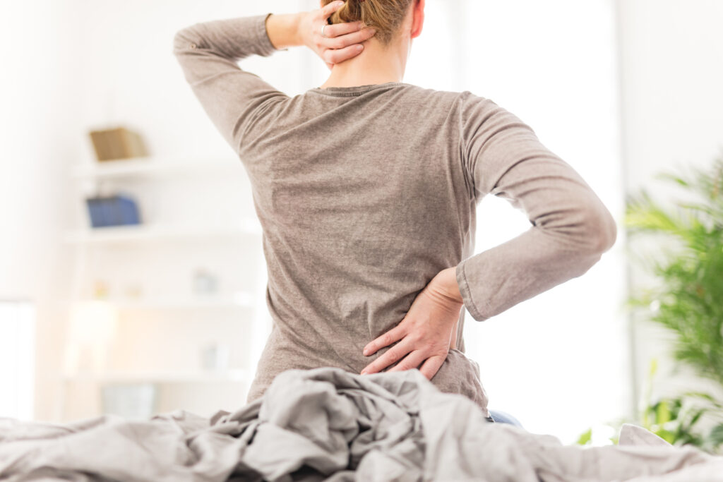 Rigidez al Despertar en Chicago: ¿Por Qué Me Siento Rígido por la Mañana?